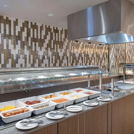 Doubletree By Hilton Plovdiv Center-3